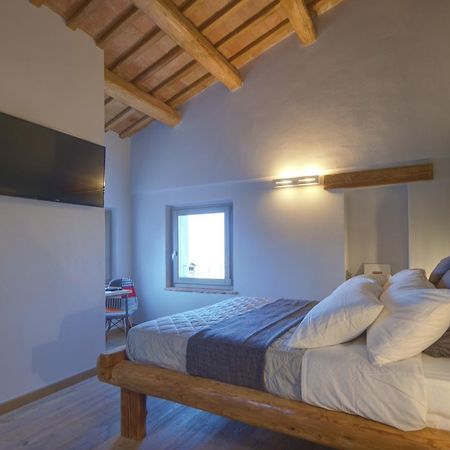 Tabano Ristorante-Casolare Bed & Breakfast Iesi Exterior photo
